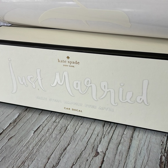 Kate Spade - Just Married Car Decal - Picture 2 of 3